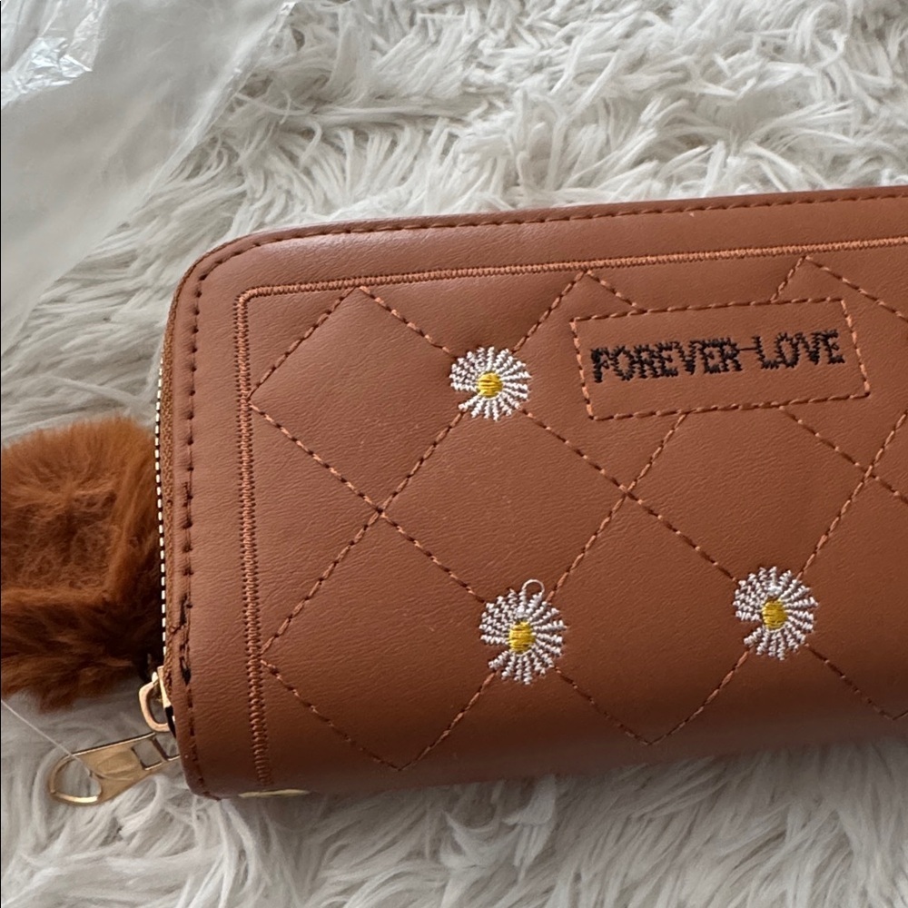 Wallet - Picture 2 of 4